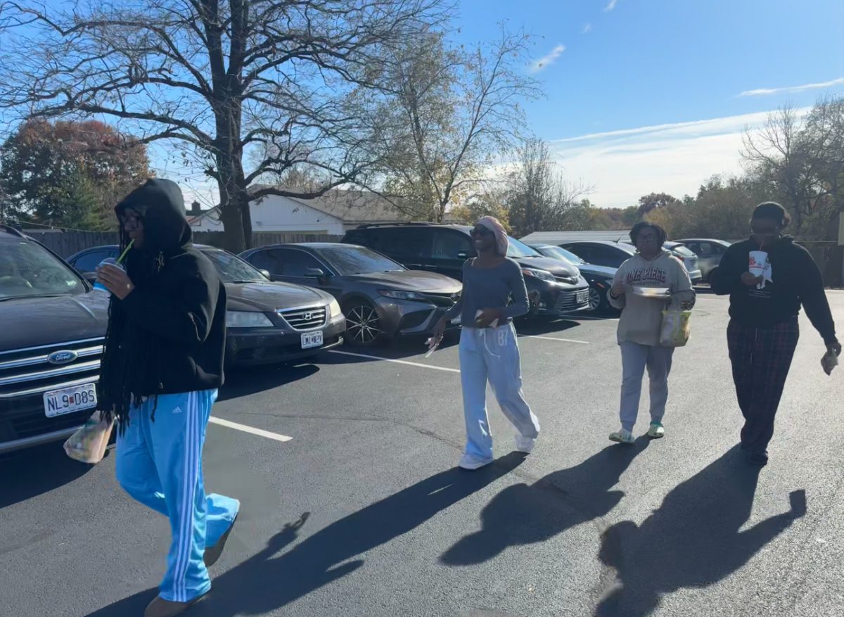 Donubari Delolo, Anishica Brady, Aundrea Hamilton, and Kandace Taylor returning to school after a quick 7/11 stop for their lunch. 